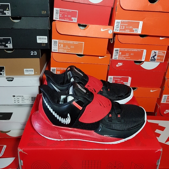 NIKE KYRIE 3 LOW MEN'S US SIZE 13 BRAND NEW IN BOX - Picture 3 of 10